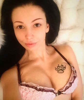 Со мной ты почувствуешь себя настоящим мужчиной, ведь я знаю, как исполнить твои самые сокровенные фантазии 💋 У меня широкий спектр услуг: классический секс, оральные ласки, минет в машине, анальный секс и многое другое. Отличный опыт и безупречное тело с красивыми фотографиями прилагается 😉 Я уверена, что мои сладкие прикосновения оставят в твоей памяти яркий след. Зайди на мою страничку, чтобы узнать больше и прочитать отзывы от моих довольных клиентов. Я всегда готова подарить тебе незабываемый опыт, встречаемся в Москве! 💫 2821, 26 лет